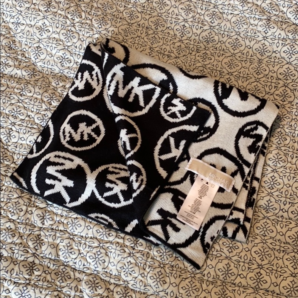 Michael Kors Scarf
